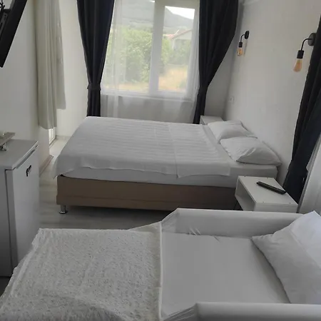 Bahceli Hotel