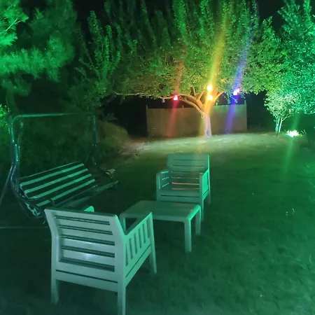 Bahceli Hotel *